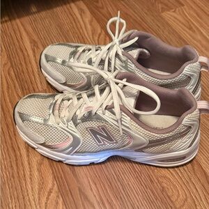 New Balance White and Light Pink Women's Athletic Sneakers
